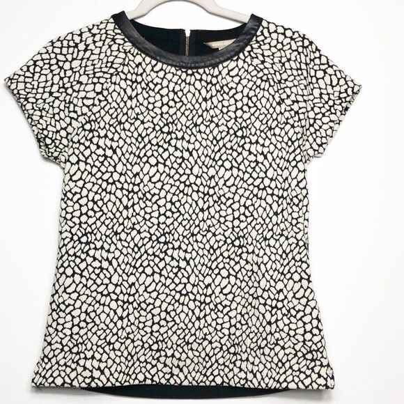 Banana Republic top, faux leather neckline - Picture 1 of 7